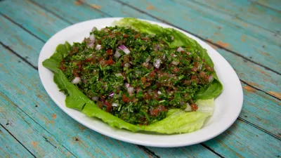 Fresh Lebanese tabbouli salad with parsley, tomatoes, and bulgur at Yanni's Gyros